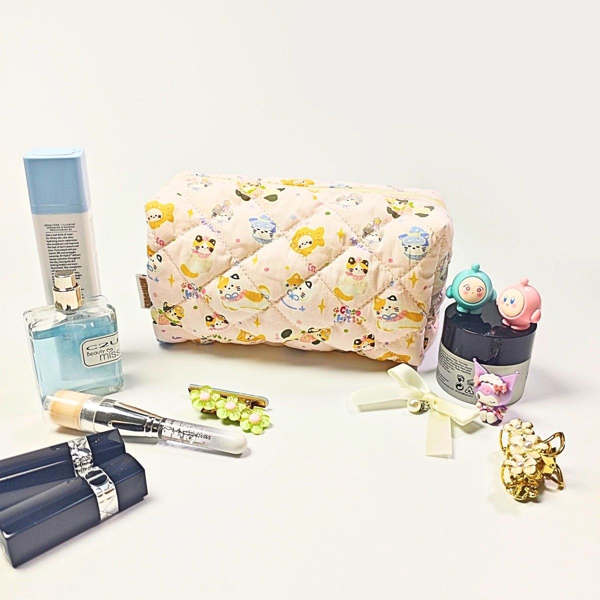 Kulturbeutel mit kleinen Katzen - Kawaii Design Kosmetiktasche