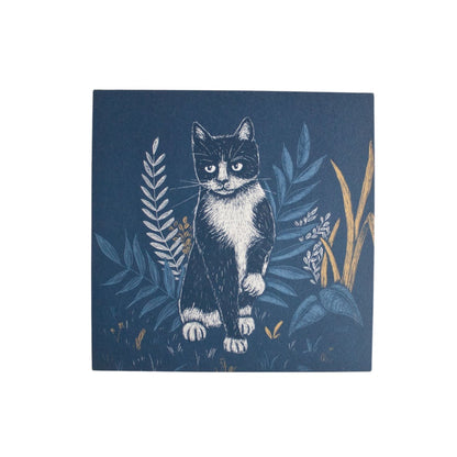 quadratische Postkarte Katze mit Pflanzen Postkarte