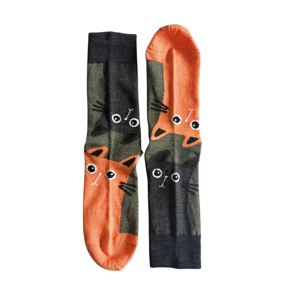 Merinowolle Socken mit Katzenmotiv in Orange, Schwarz und Dunkelgrün